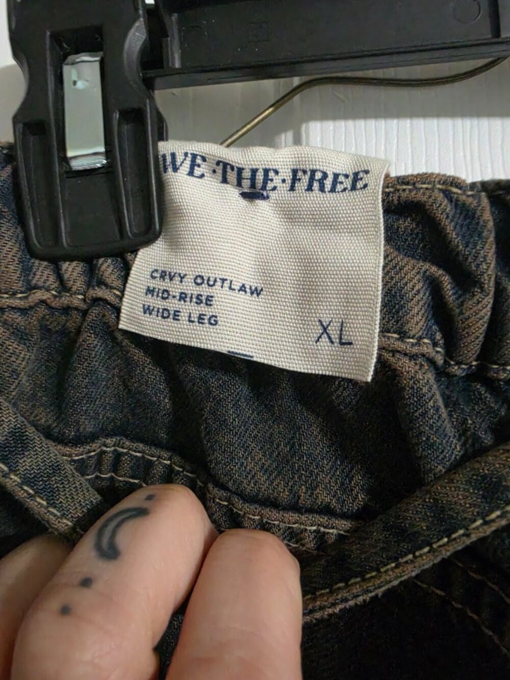 CRVY Outlaw Wide-Leg Jeans - Picture 5 of 6